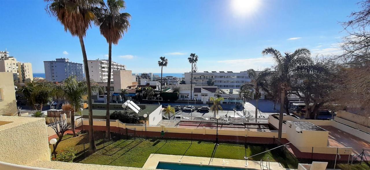 Ferienwohnung Fantastico Apartamento En La Carihuela Torremolinos Exterior foto